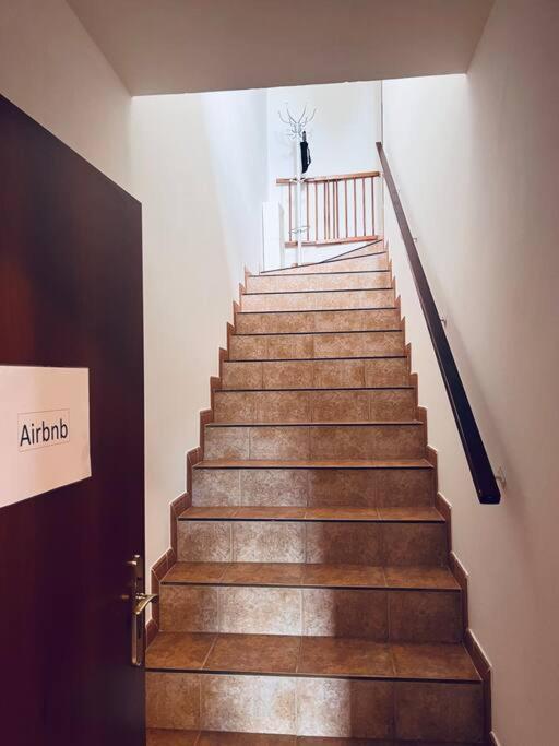 Apartman Se Zahradou 20 Minut Do Centra Prahy Ořech Exteriér fotografie