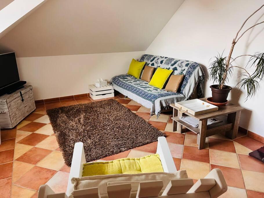 Apartman Se Zahradou 20 Minut Do Centra Prahy Ořech Exteriér fotografie